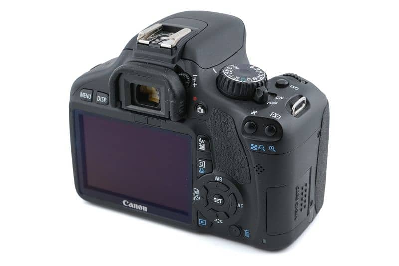 Canon 550D With Lense 3