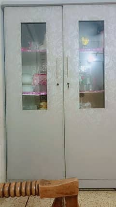 divider & dressing table