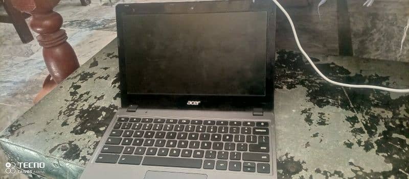 acer chrome book for selling urgent 1