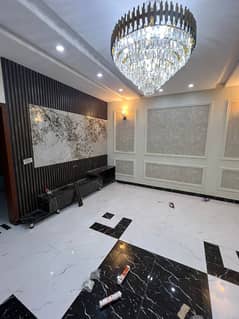 1 kanal brand new luxury Spanish upper portion available for rent near ucp University or University of lahore or shaukat khanum hospital or abdul sattar eidi road M2 0