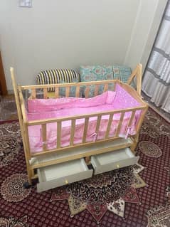 Baby Cot and swing 0