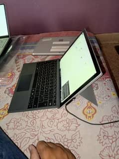 Microsoft surface pro 7 touch corei5 10thgen 16gbram 256ssd keyboard.