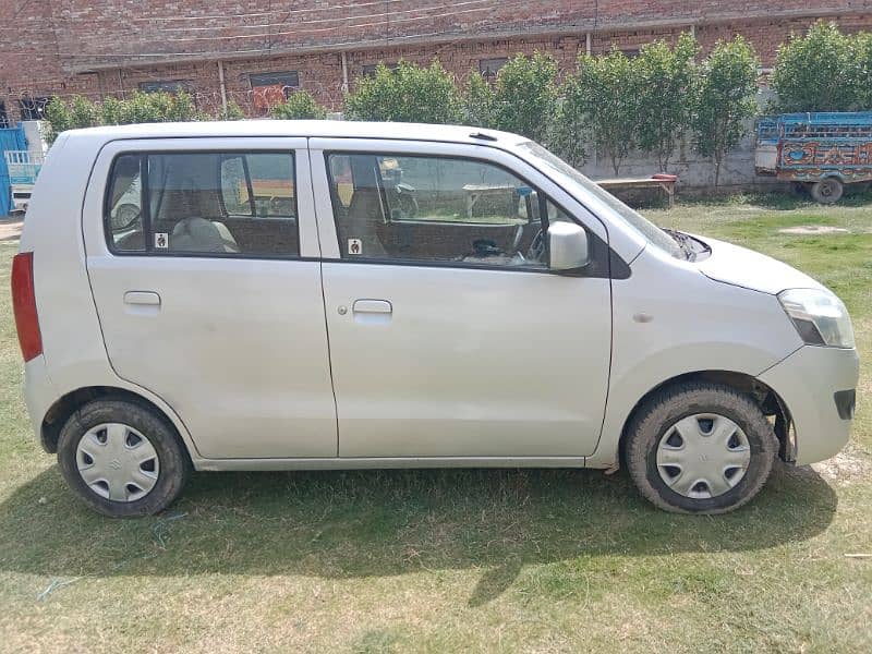 Suzuki Wagon R 2016 3