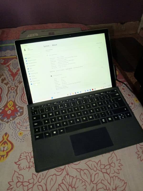 Microsoft surface pro 7 touch corei7 10thgen 16gbram 256ssd keyboard. 2