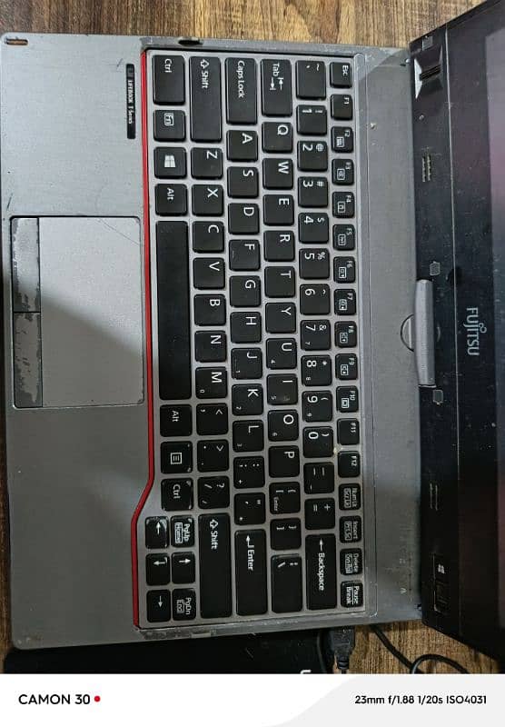 Fujitsu Lifebook Core i7 6th Gen 0