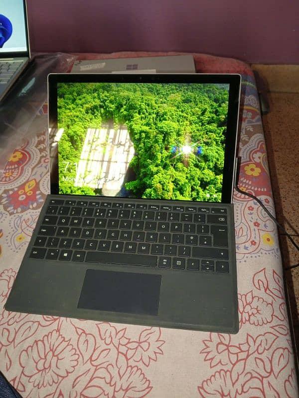 Microsoft surface pro 7 plus corei5 11thgen 16gbram 256ssd keyboard. 0