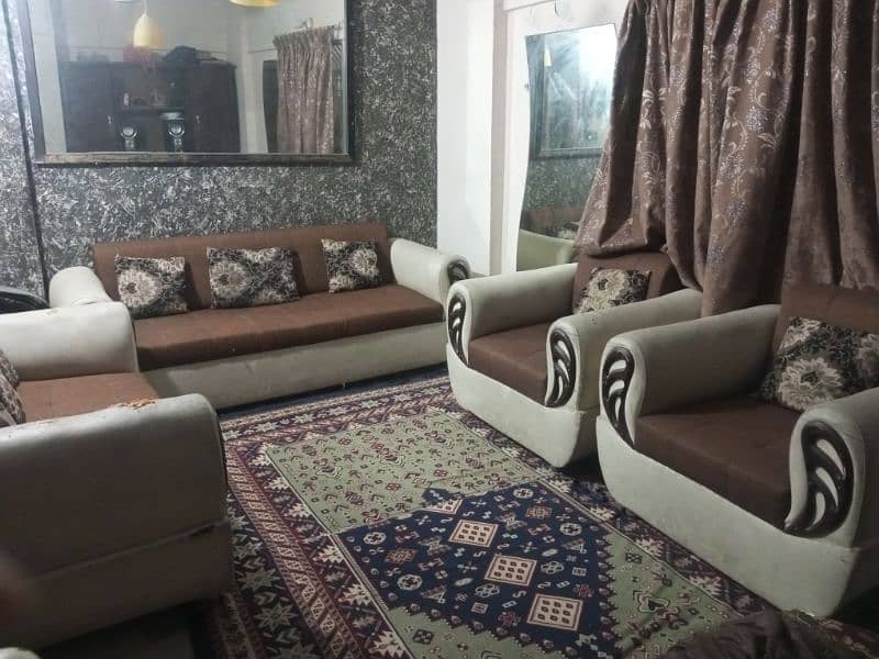 7 seater sofa good condition 3