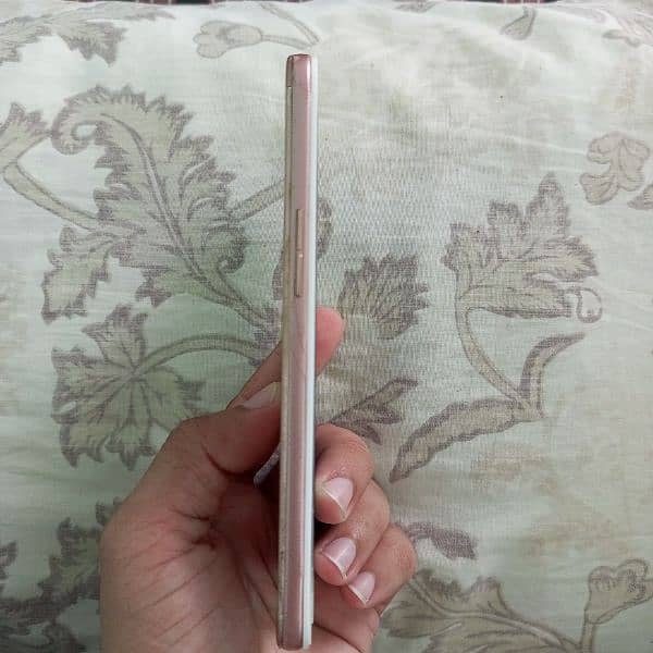 Oppo F1s good condition 2