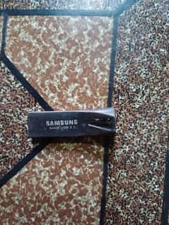 SAMSUNG 64 GB USB 3.1 0