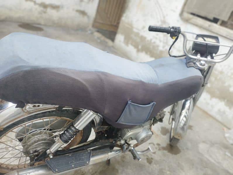 IAM SELLING MY BIKE UNION STAR 0