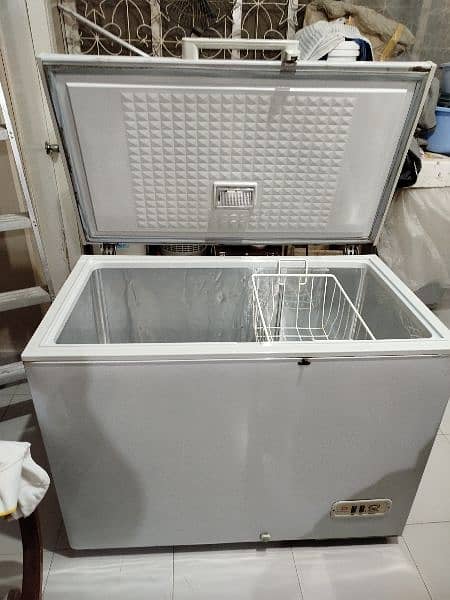 Dawlance Deep Freezer - Urgent Sell 4