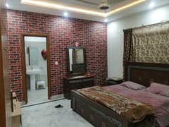 10 MARLA SLIGHTLY USED UPPER PORTION IS AVAILABLE FOR RENT ON TOP LOCATION ODF TARIQ GARDENS LAHORE 0