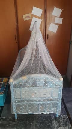 COT and bed option. very good condition