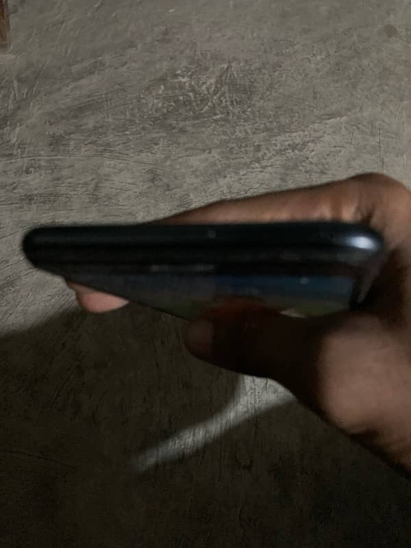 i am selling my iphone 7 plus 4