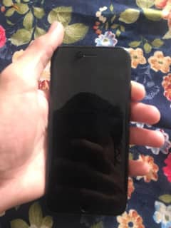 IPHONE 7 32GB PTA APPROVED WITH BOX URGENT SELL