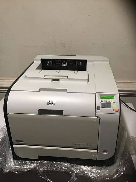 HP Colour Laserjet CP2025 Printer Refurbished 1