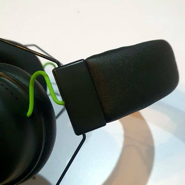 Razer BlackShark V2 x Headphones Gaming 4