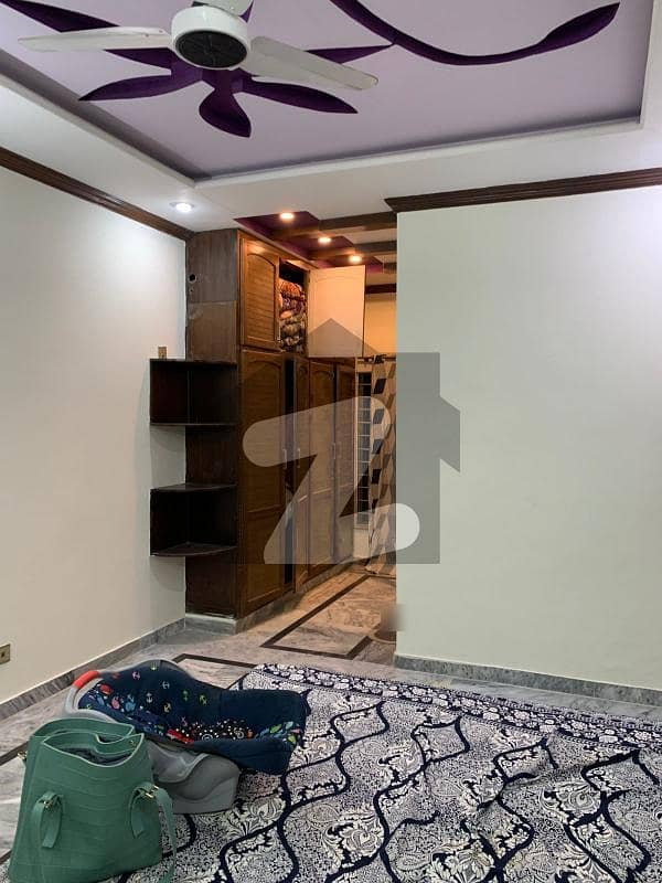 Upper Portion For Grabs In 10 Marla Islamabad 7