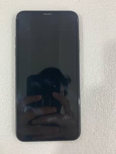 I phone 11 pro Max 10by10 condition