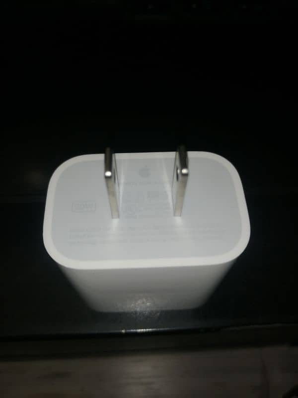 Iphone ios A2305 charger 0