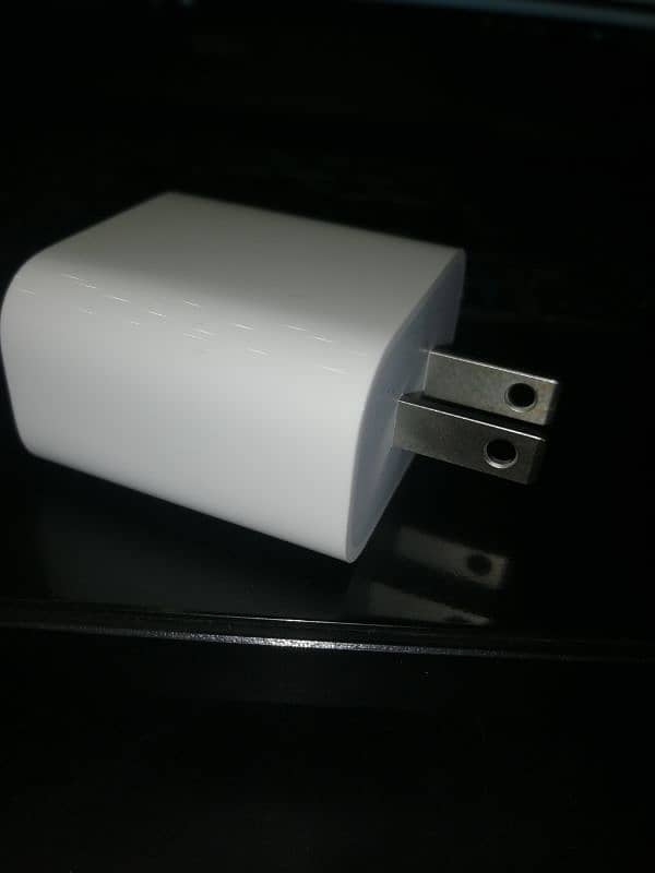 Iphone ios A2305 charger 1