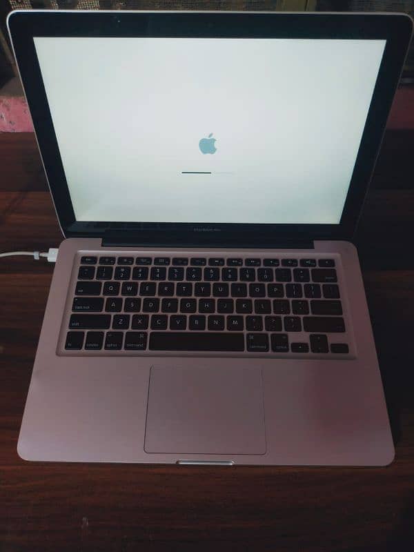 Macbook pro A1278 for sale 1