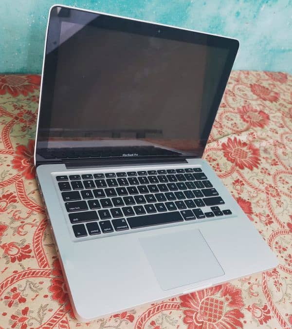 Macbook pro A1278 for sale 2