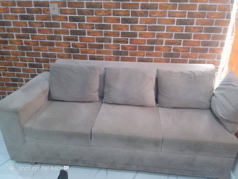 6 seaters Sofa for sale with Cushions 2