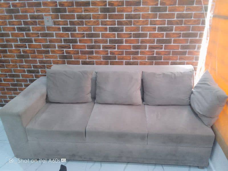 6 seaters Sofa for sale with Cushions 4