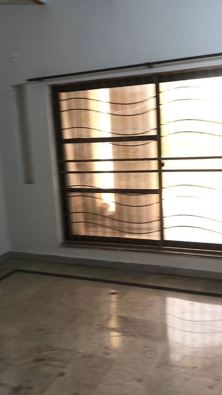 Facing Park For Office 1 Kanal Upper Portion For Rent In Johar Town Lahore 9