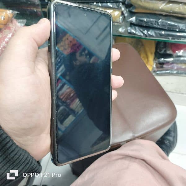 Tecno camon 20- ram 8/256 4