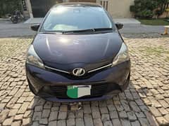 Toyota Vitz 2015