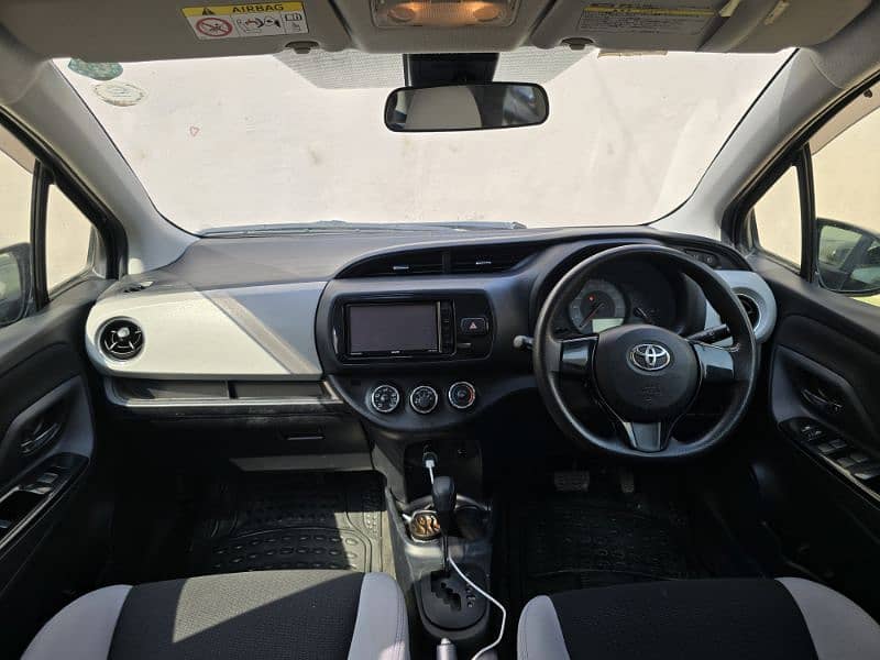 Toyota Vitz 2015 7