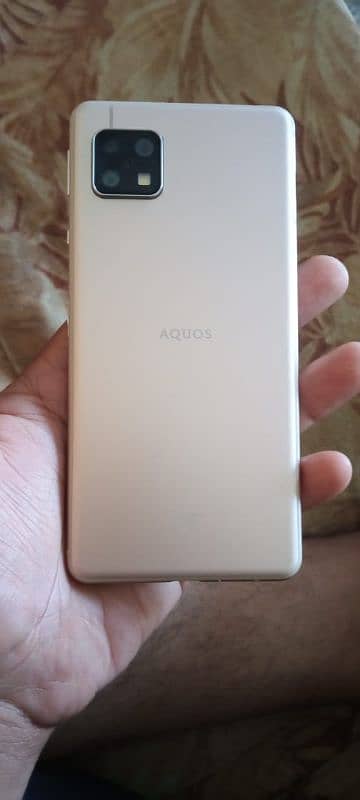 aqua sense 5g 64 gb 10 / 10 official pta proved 4