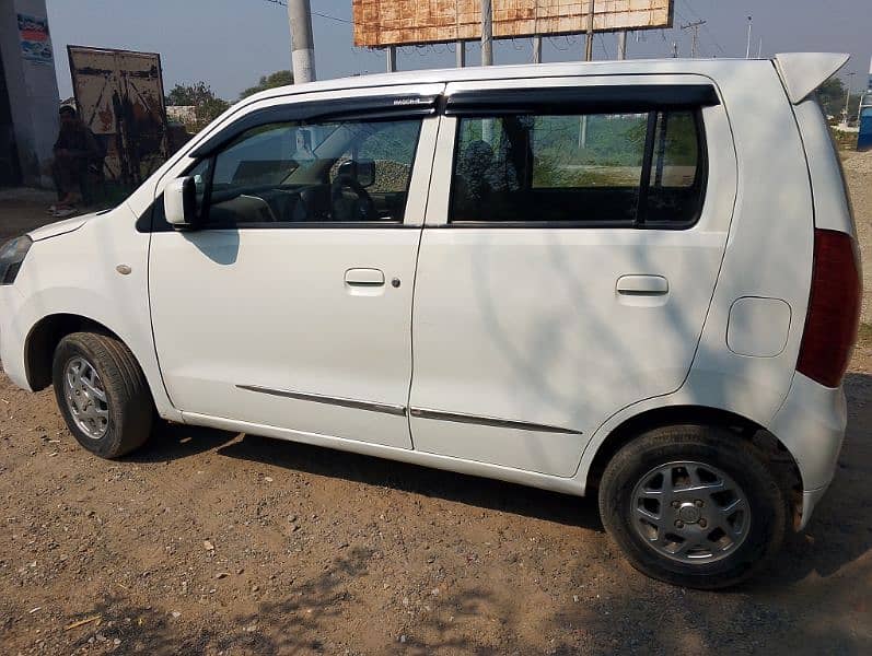 Suzuki Wagon R 2019 1