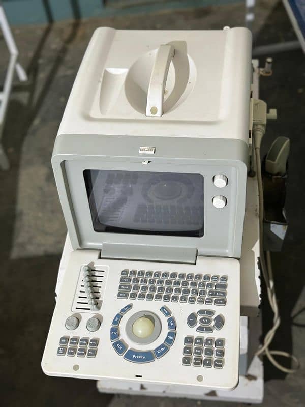 ultrasound machine 4