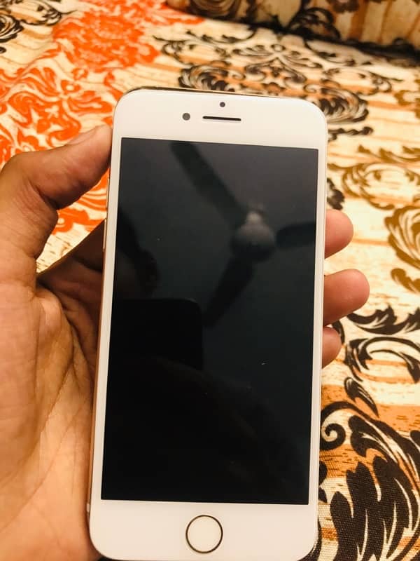 iphone 7 /256 gb/ Rose gold colour/non pta 9