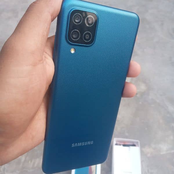 Samsung A12 4