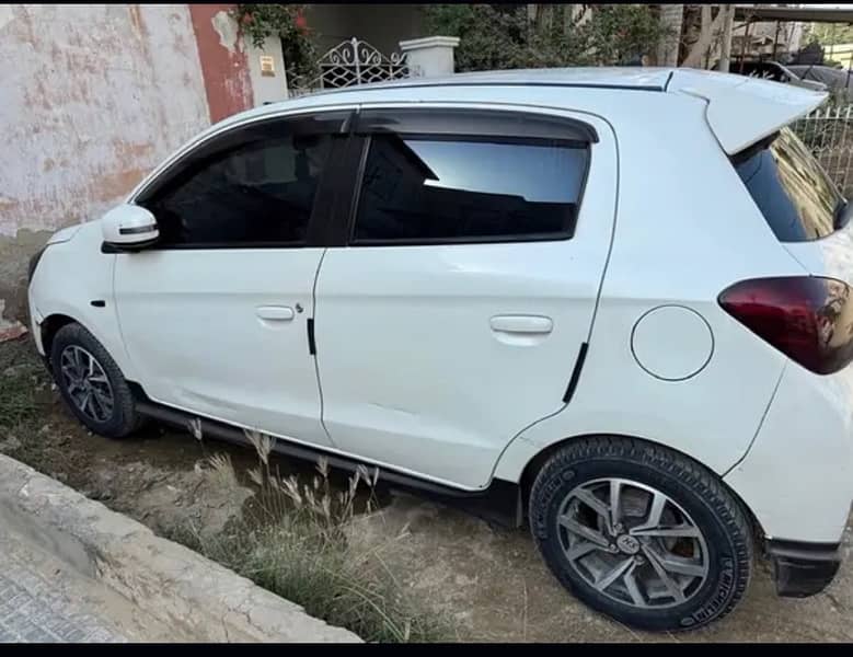 Mitsubishi Mirage 2014 3