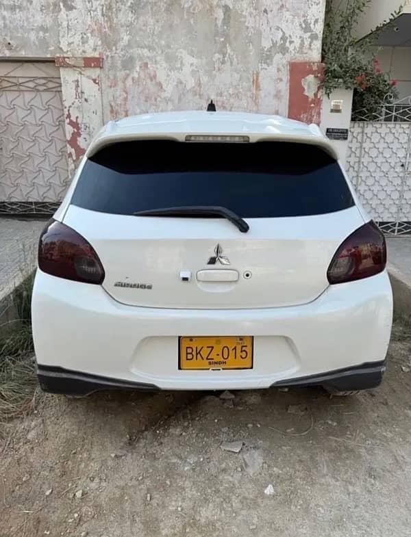 Mitsubishi Mirage 2014 7