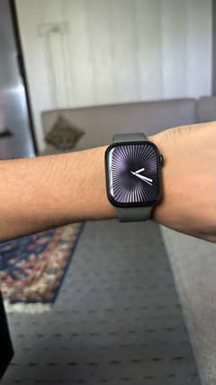 Apple watch series 9 45mm 100%bh under apple warranty