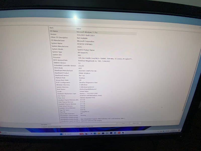 computer hai 13 gen. 10/10 condition hai. 3