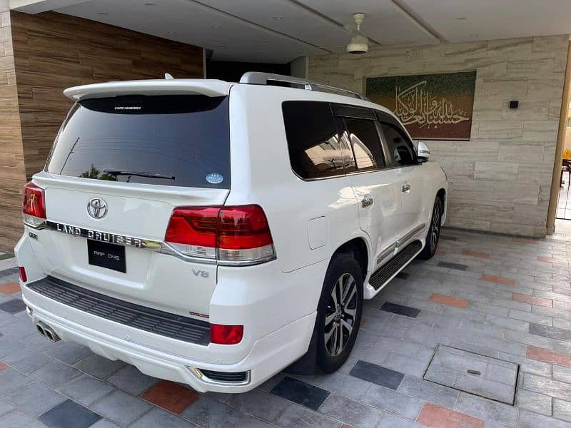 Toyota Land Cruiser 2015 6