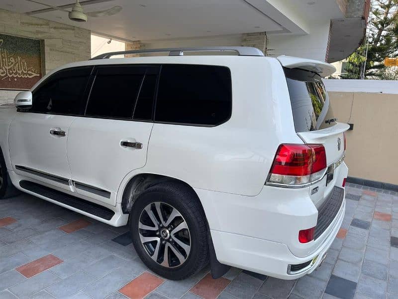 Toyota Land Cruiser 2015 7