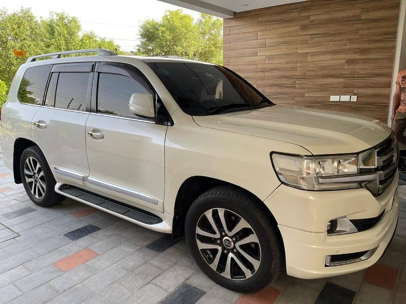 Toyota Land Cruiser 2015 10