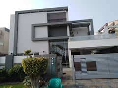 1 Kanal Like New Upper Portion Available For Rent In EE Block Bahria Town Lahore