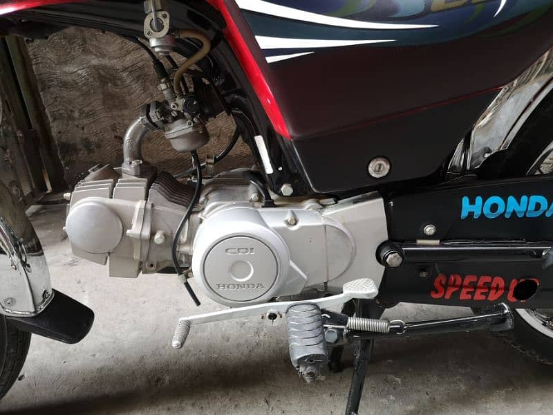 Honda CD 70 2024 5