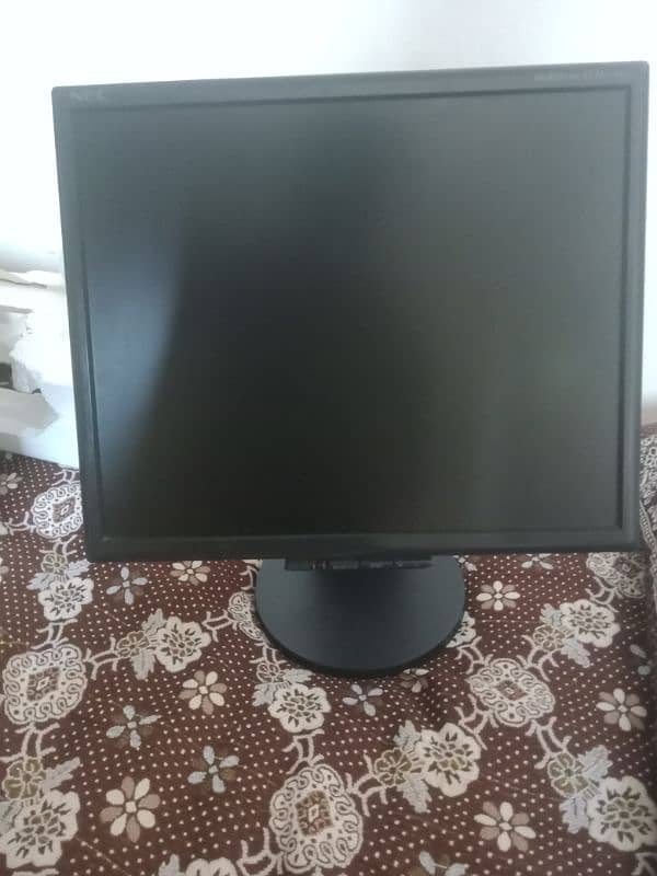 NEC 17" INCH LCD 2