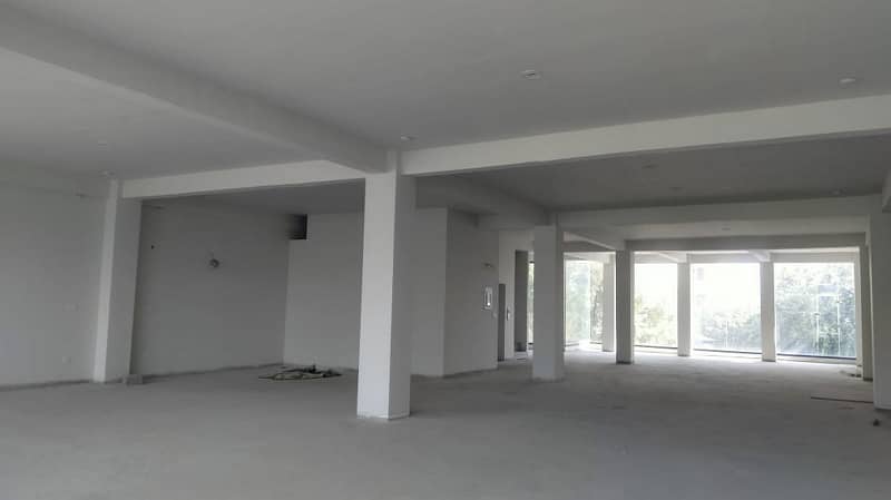 13000 Sqft Independent Commercial Building For Rent In G-9 20