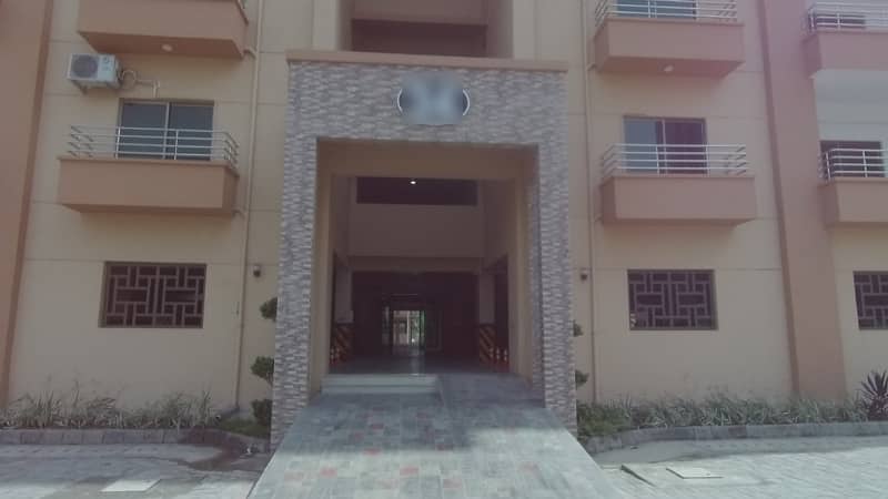 Ideal 10 Marla Flat has landed on market in Askari 10 - Sector F, Lahore 0